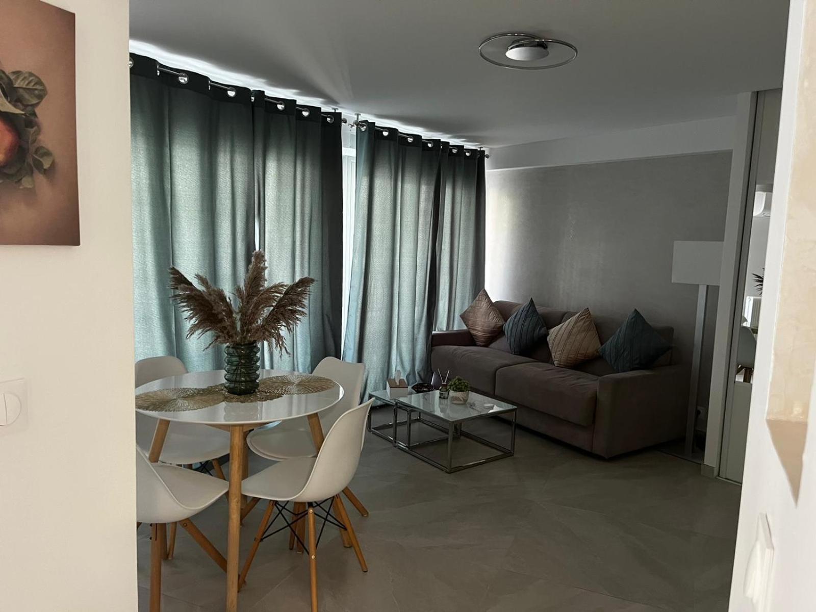 Charmant Studio - Centre Ville De Cannes Exterior photo
